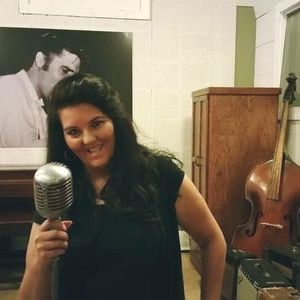 Meet your Posher, Arlene